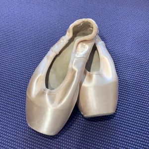 Gaynor Minden Pointe